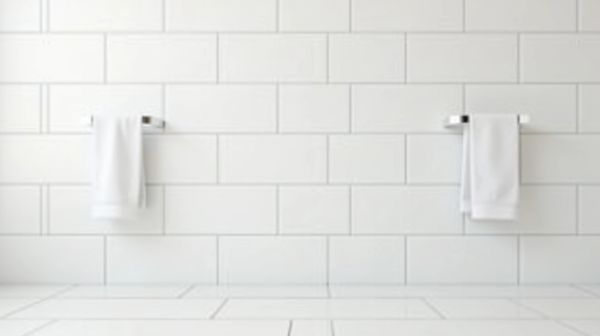 Optimiser l'organisation avec un porte-serviettes mural blanc